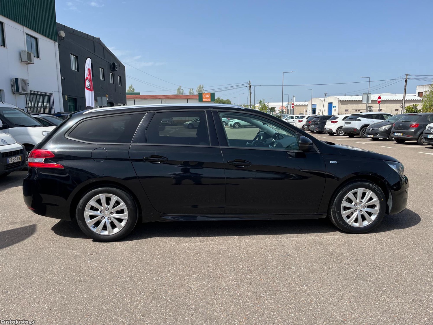 Peugeot 308 SW 1.6 Hdi 100 Cv NACIONAL — fotografia 13