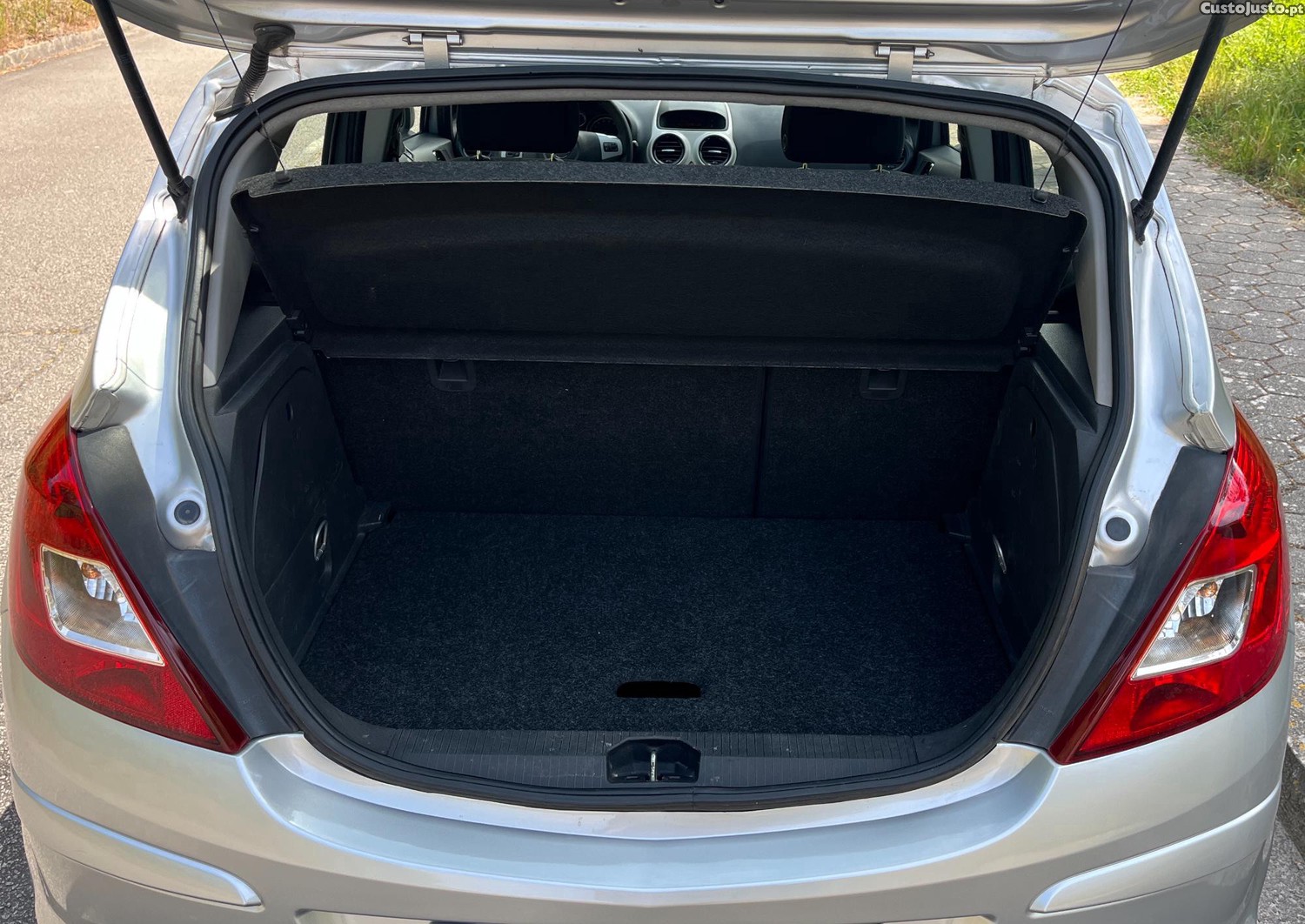 Opel Corsa 1.3 cdti Enjoy — fotografia 6