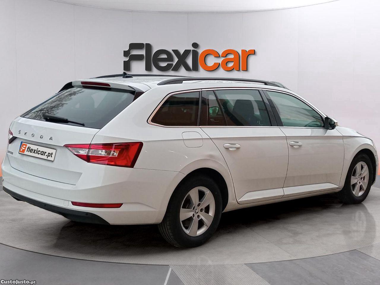 Skoda Superb Break 2.0 TDI Ambition DSG — fotografia 11
