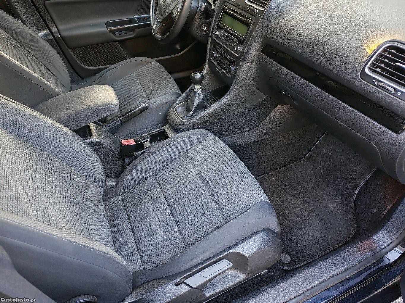 Volkswagen Golf 1.6 TDI Variant — fotografia 7