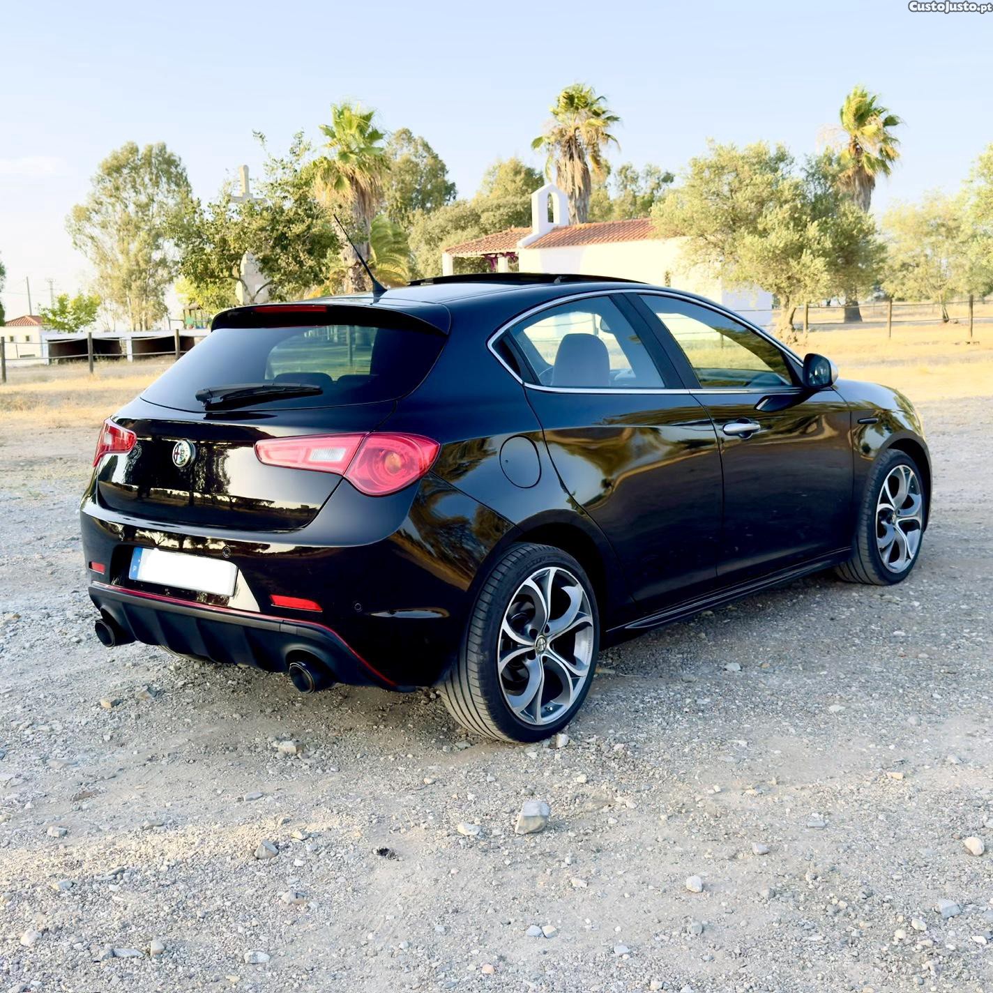 Alfa Romeo Giulietta 2.0JTDM 170cv — fotografia 7