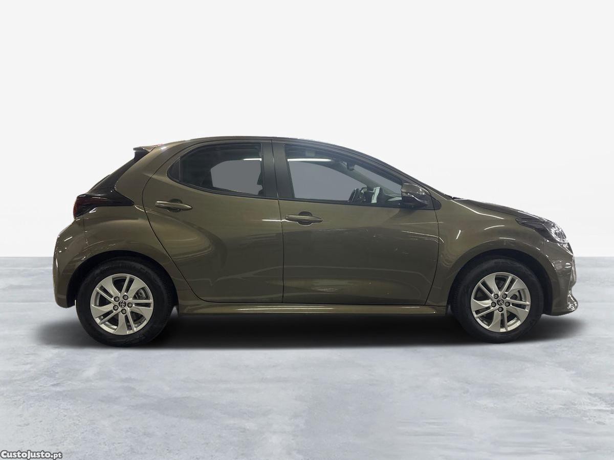 Toyota Yaris 1.5 HDF Comfort Plus — fotografia 4