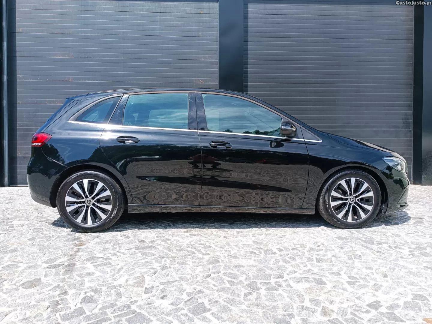 Mercedes-Benz B 180 D style plus aut. — fotografia 15