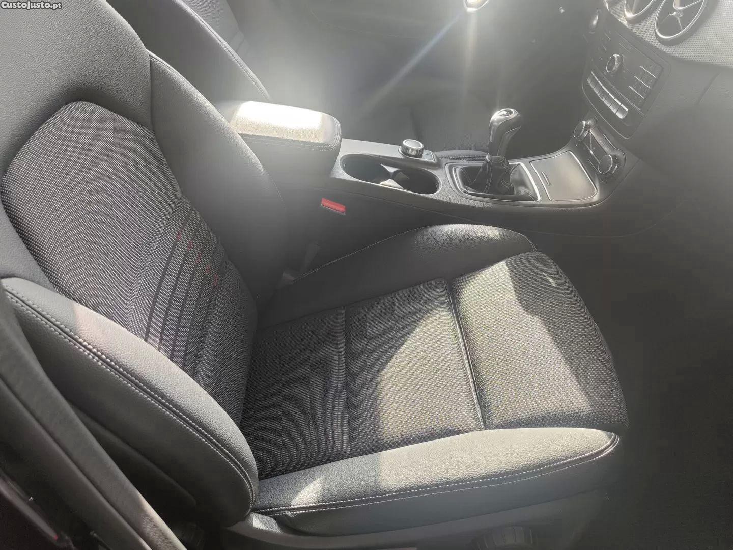 Mercedes-Benz B 180 D urban — fotografia 8