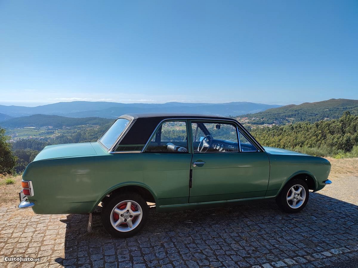 Ford Cortina Mk2 — fotografia 2