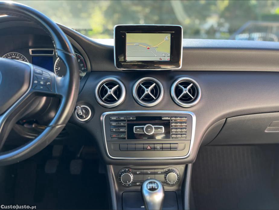 Mercedes-Benz A 160 CDi BlueEfficiency Style — fotografia 4