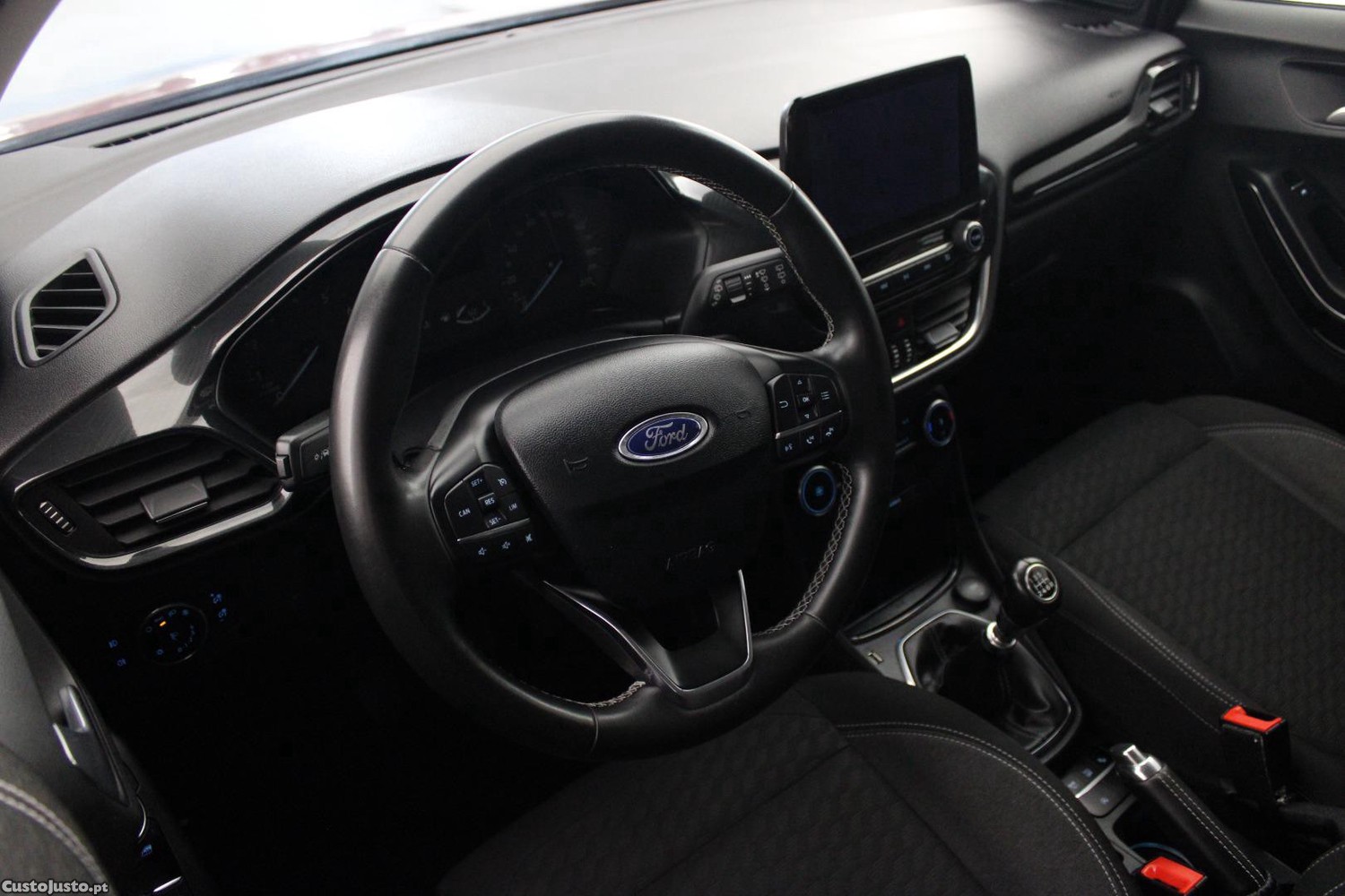 Ford Puma 1.0 ECOBOOST TITANIUM DESIGN — fotografia 2