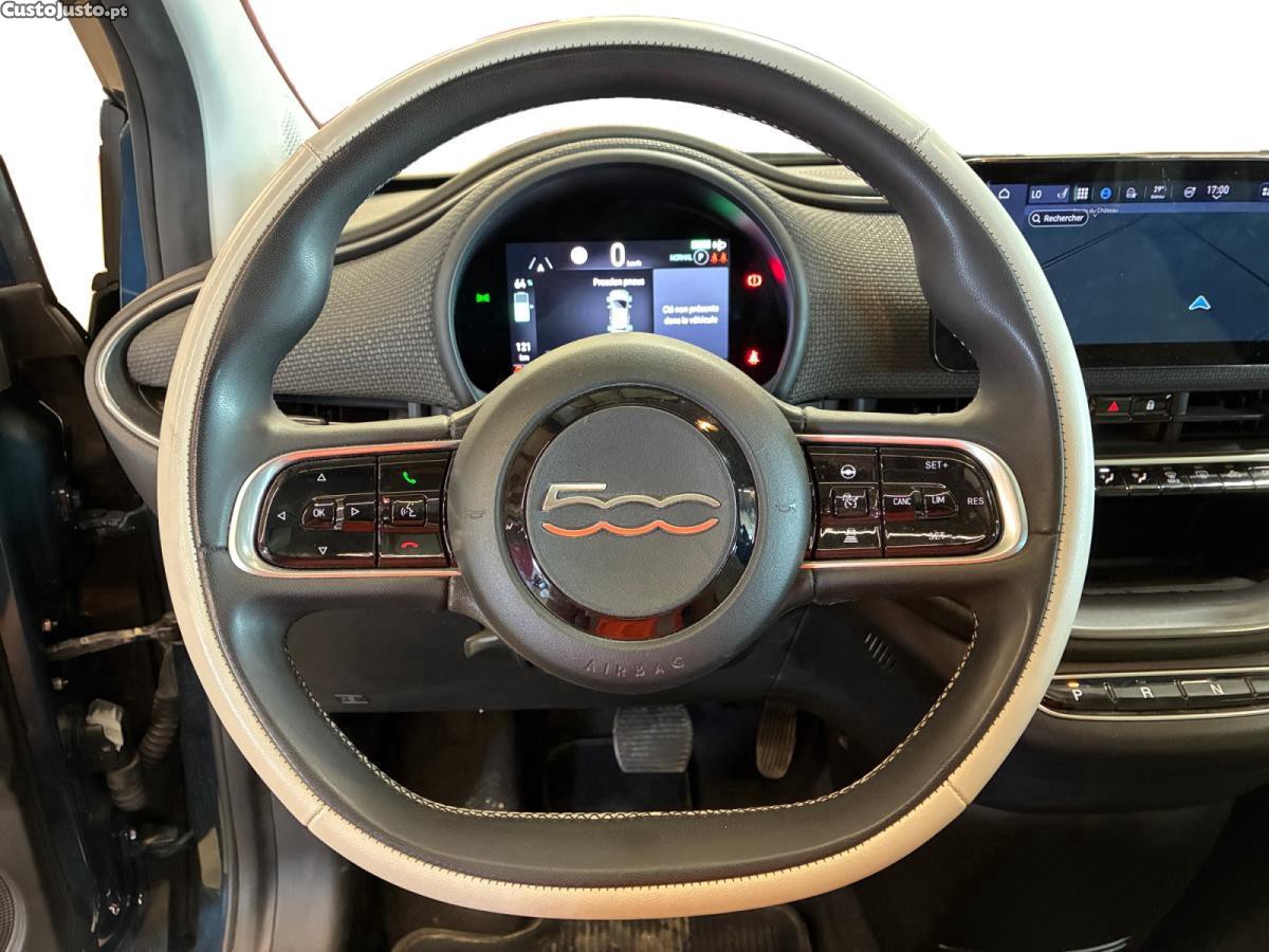 Fiat 500 e La Prima — fotografia 8