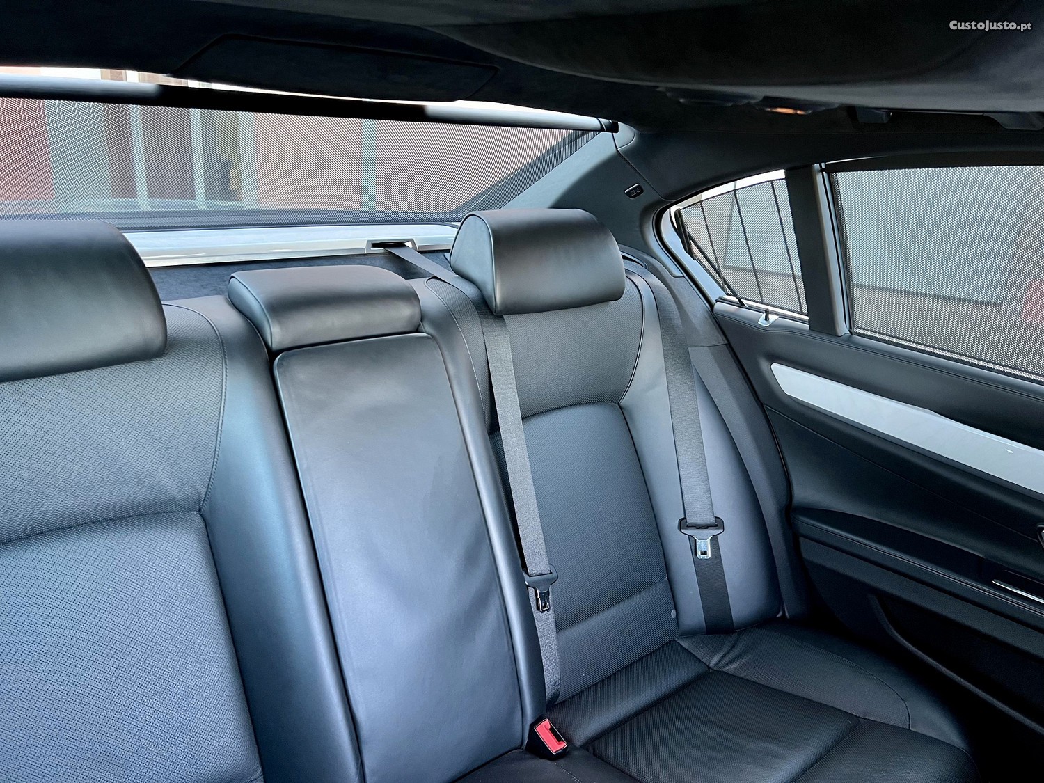 BMW 750 d XDrive M Sport — fotografia 3