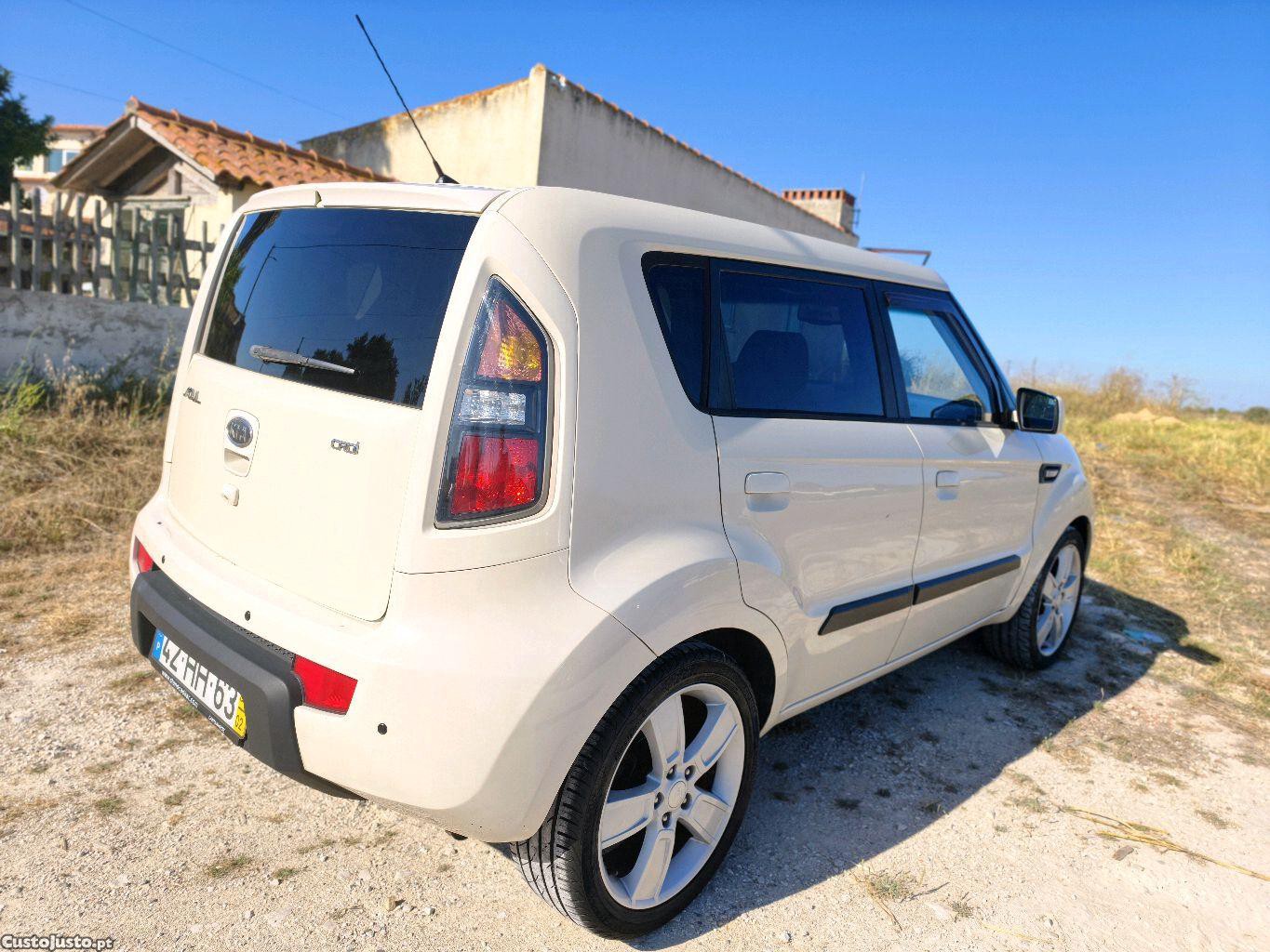 Kia Soul 1.6 CRDI ACTIVE — fotografia 8
