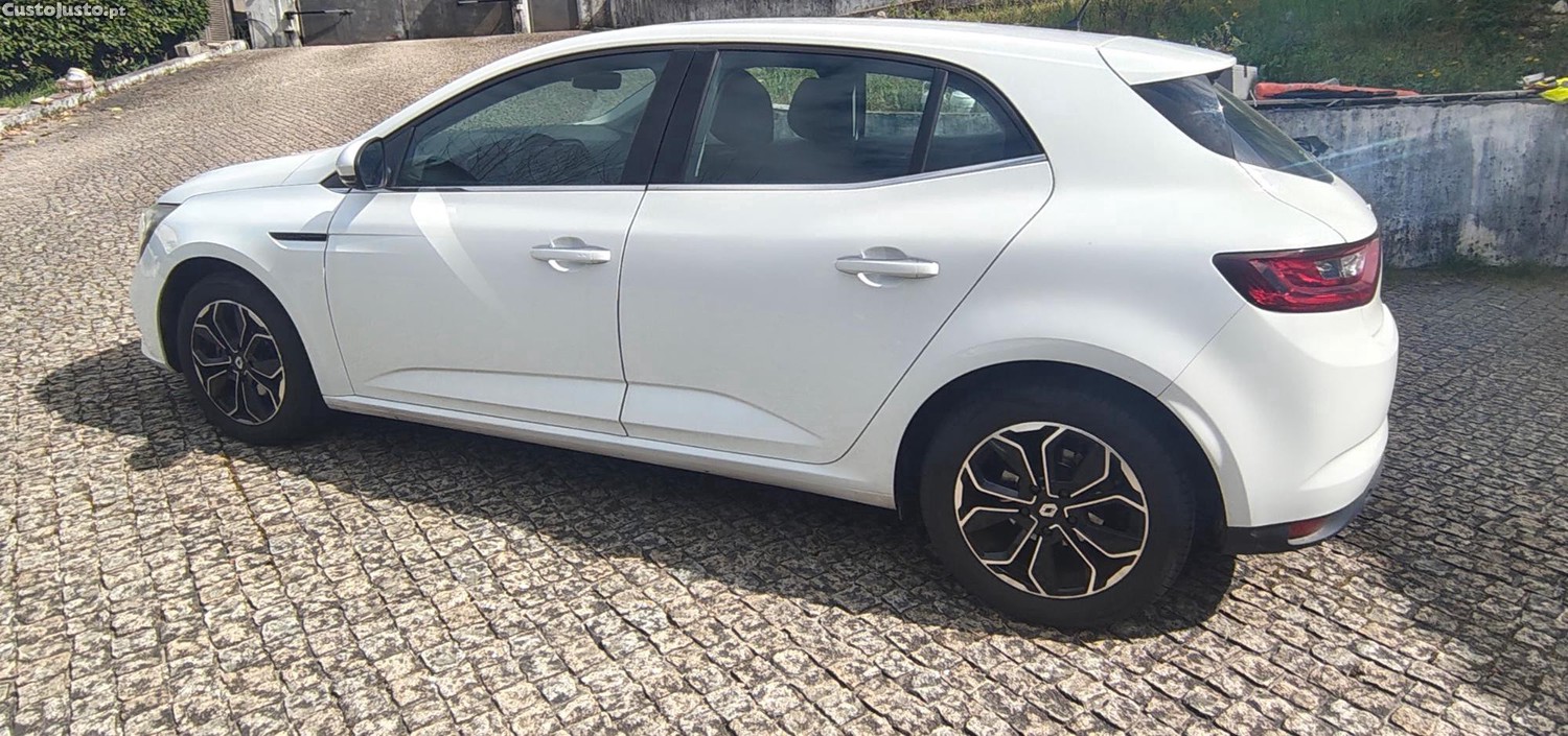 Renault Mégane IV — fotografia 4