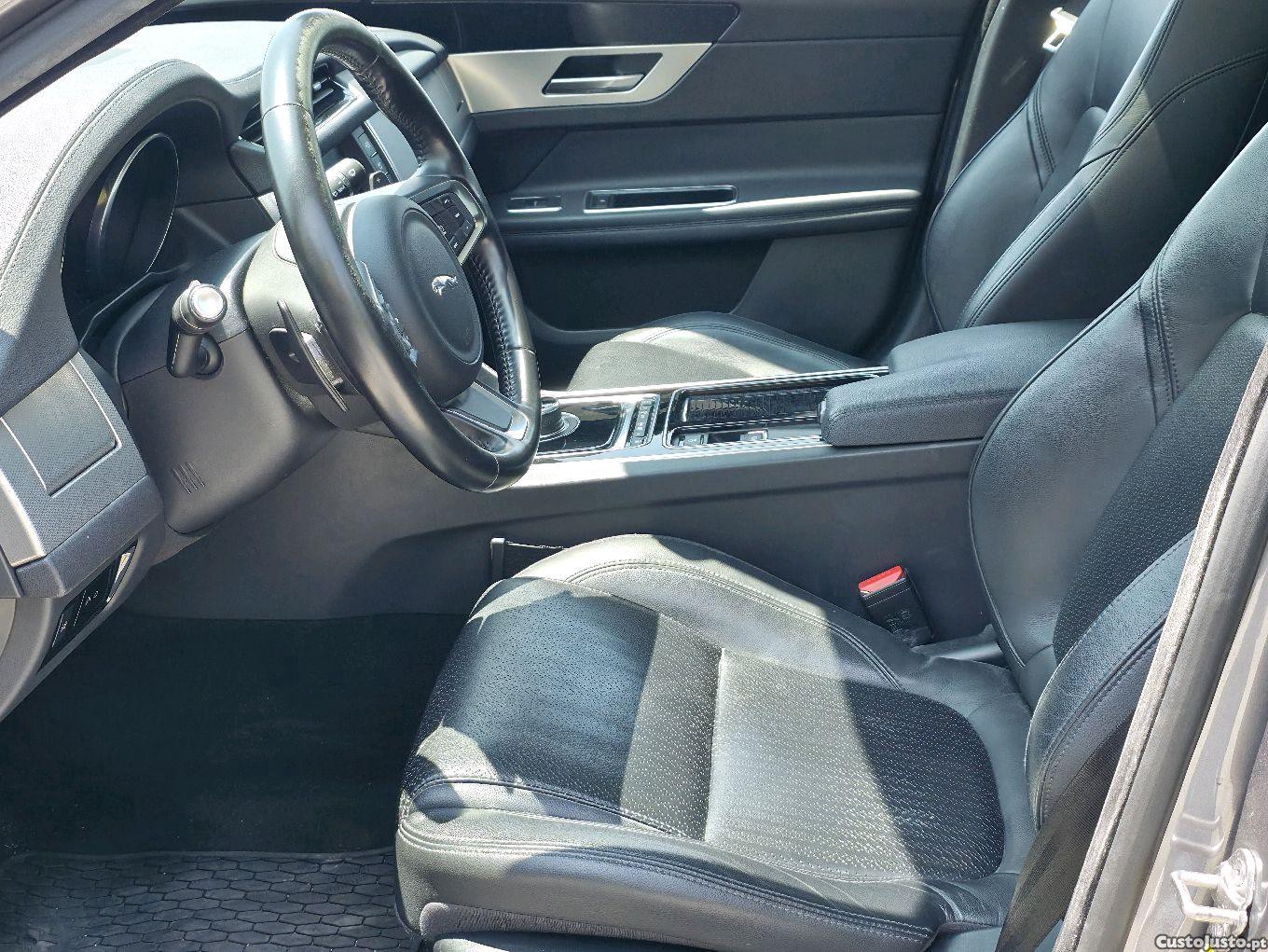 Jaguar XF Prestige - 17 — photo 4