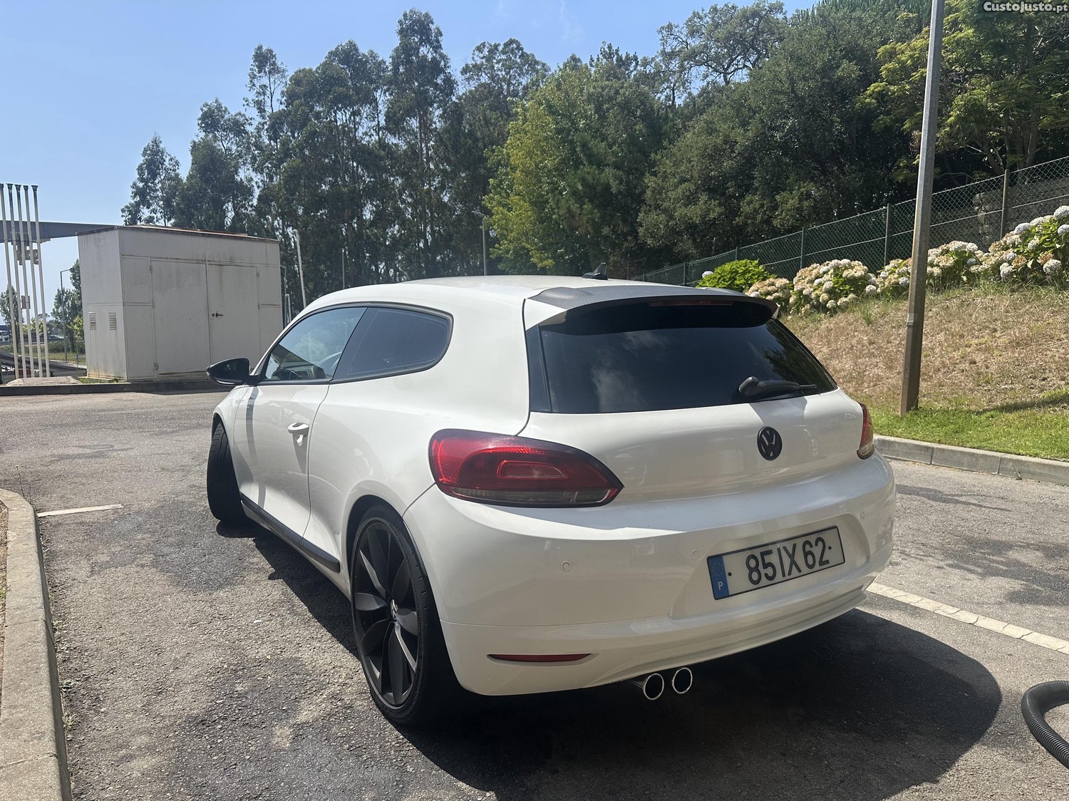 Volkswagen Scirocco 2.0 TDI — fotografia 10