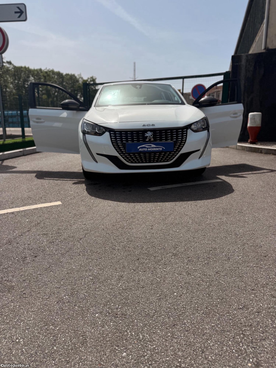 Peugeot 208 1.2 PureTech 75 — fotografia 7