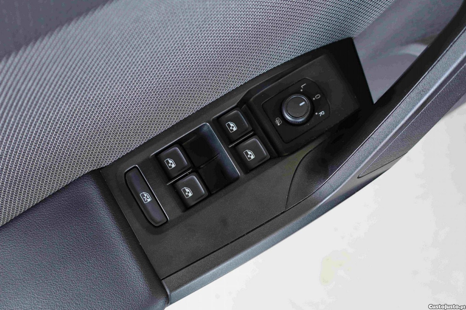 SEAT Leon 1.0 TSI Style — fotografia 19