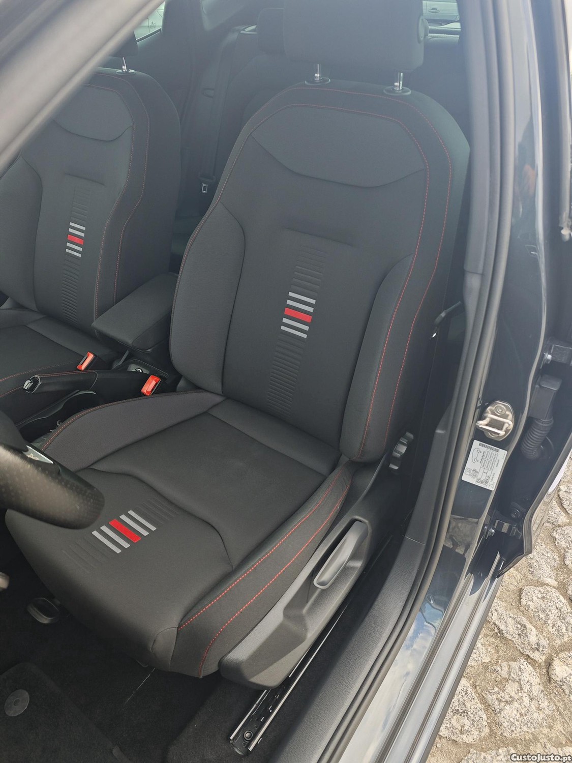 SEAT Ibiza TSI FR EVO — fotografia 11