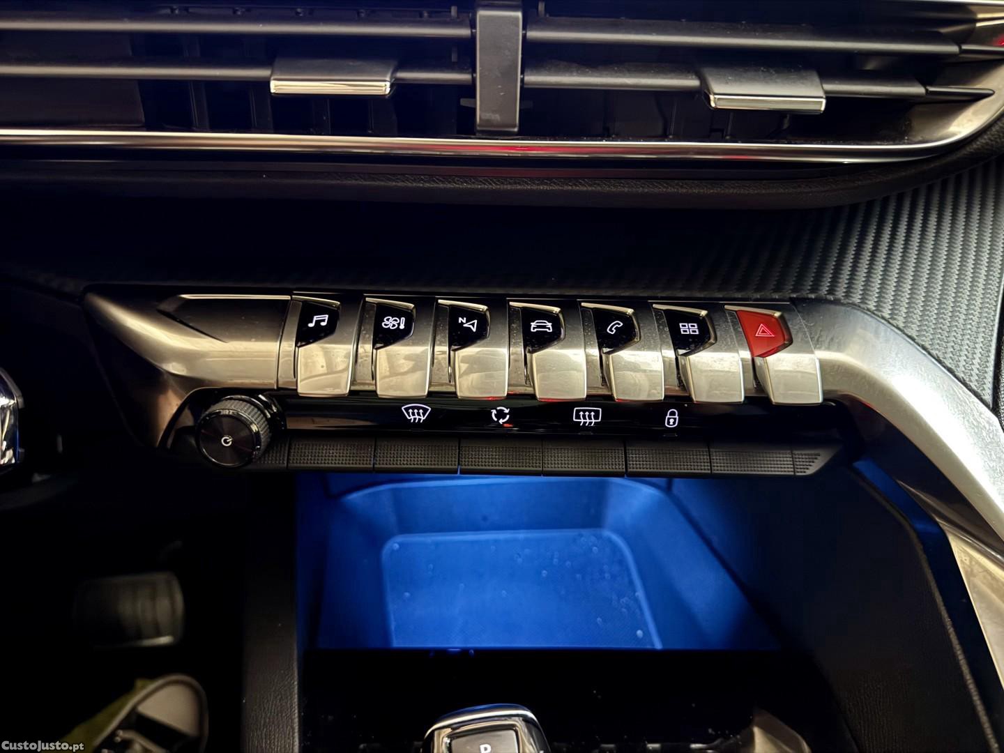 Peugeot 3008 1.2PureTech 130 Stop & Start GPF EAT8 Active Pack — fotografia 3