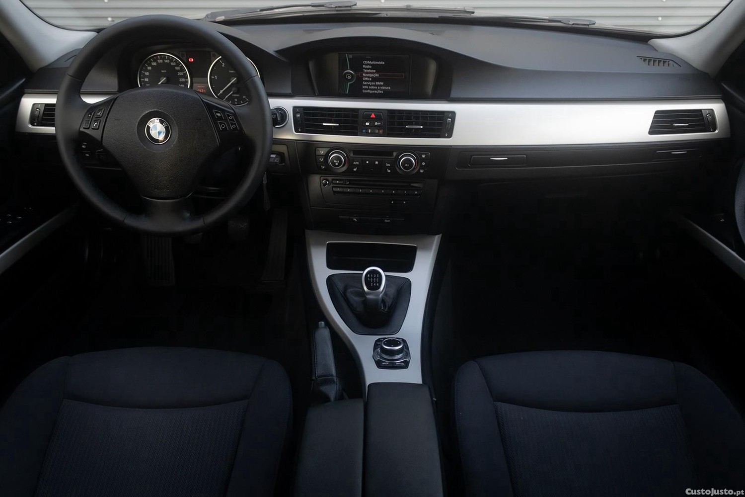 BMW 320 d Touring EfficientDynamics — fotografia 18