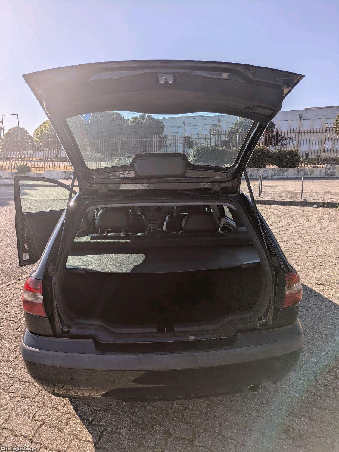 Volvo V40 1.6 — fotografia 2