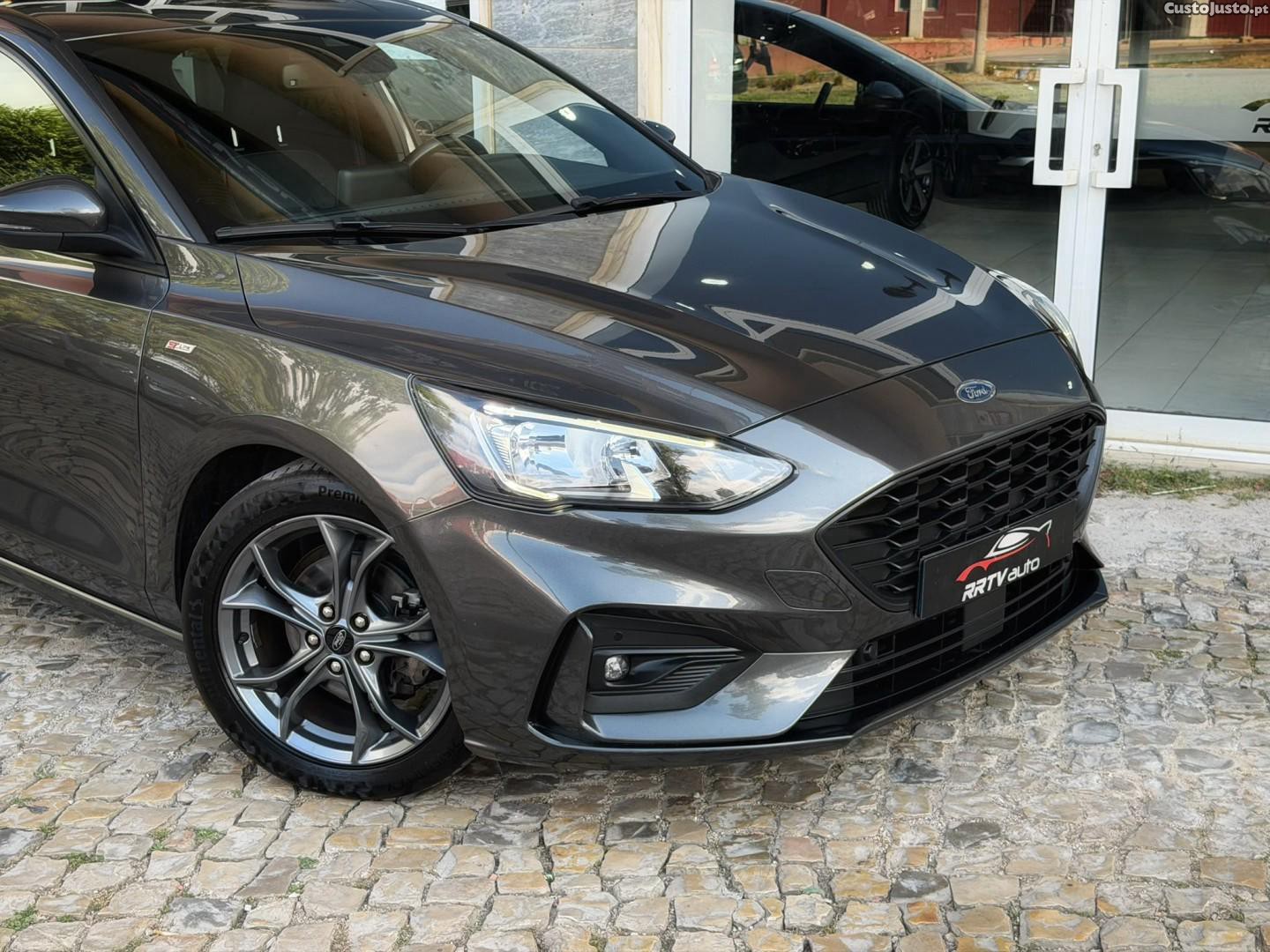 Ford Focus 1.0 EcoBoost ST-Line — fotografia 22