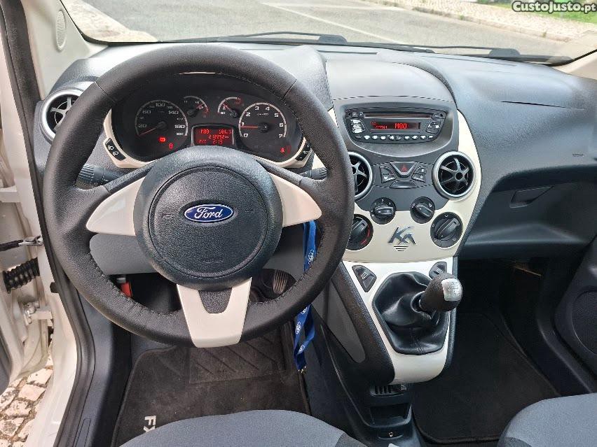 Ford KA 1.3 TDCi Titanium — fotografia 6