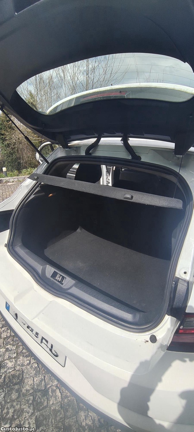 Renault Mégane IV — fotografia 3