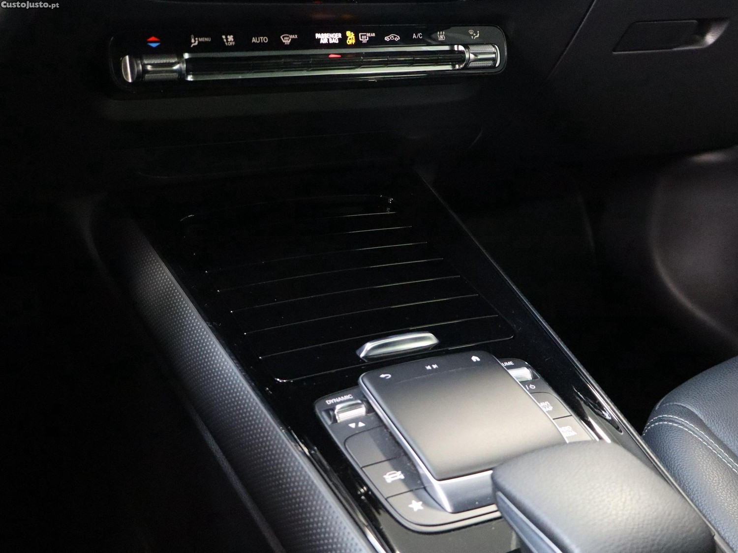 Mercedes-Benz GLA 250 e Style — fotografia 7