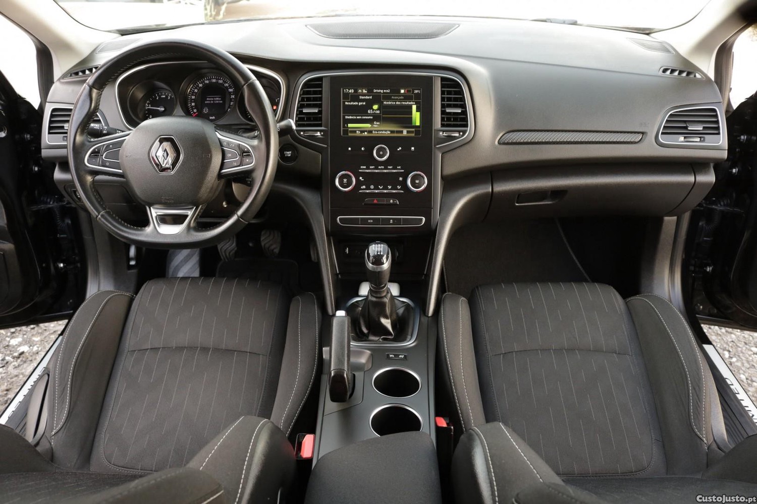 Renault Mégane Sport Tourer 1.5 Blue DCI Limited 115cv — fotografia 35