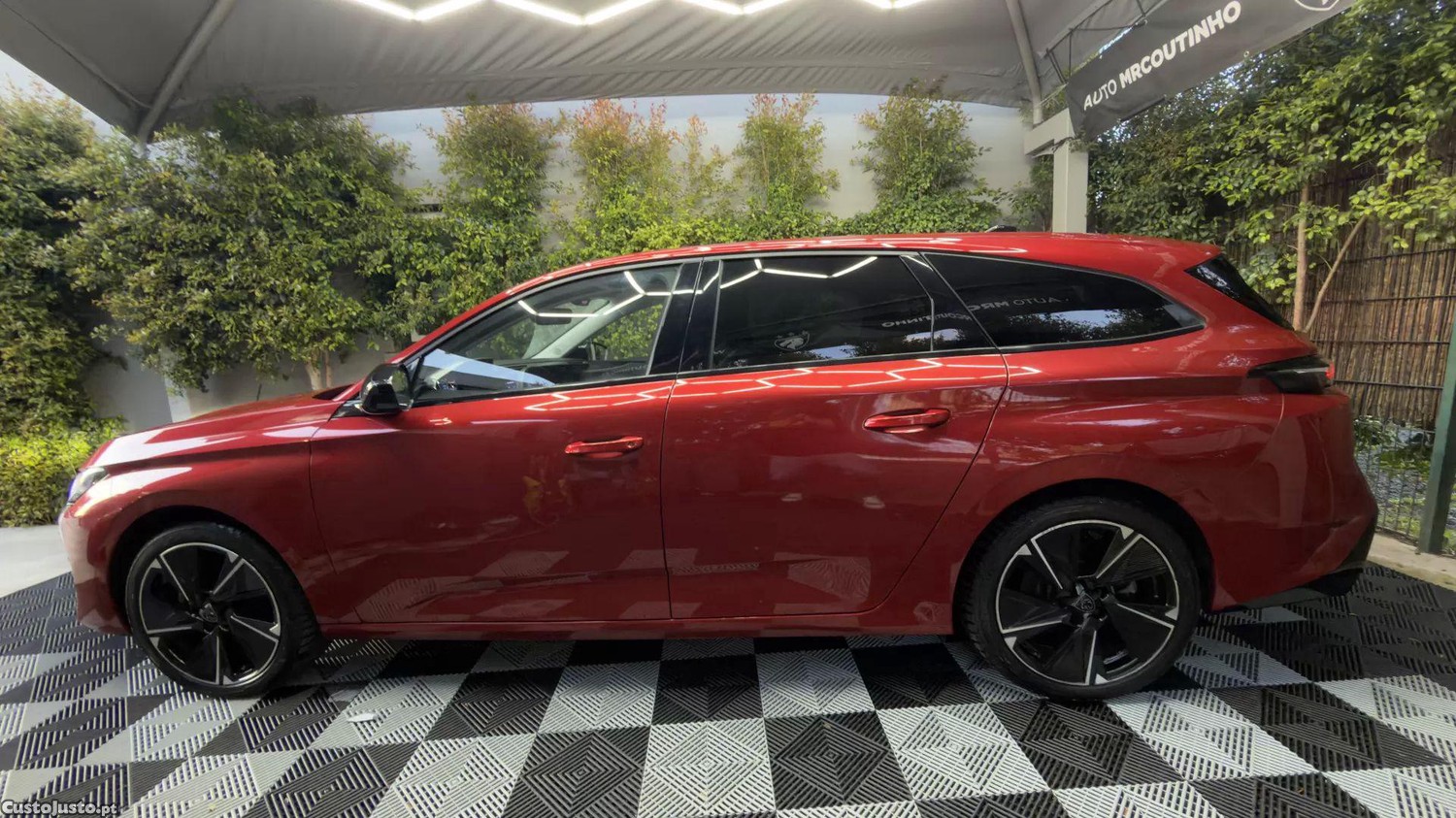 Peugeot e-308 54 kwh allure — fotografia 17