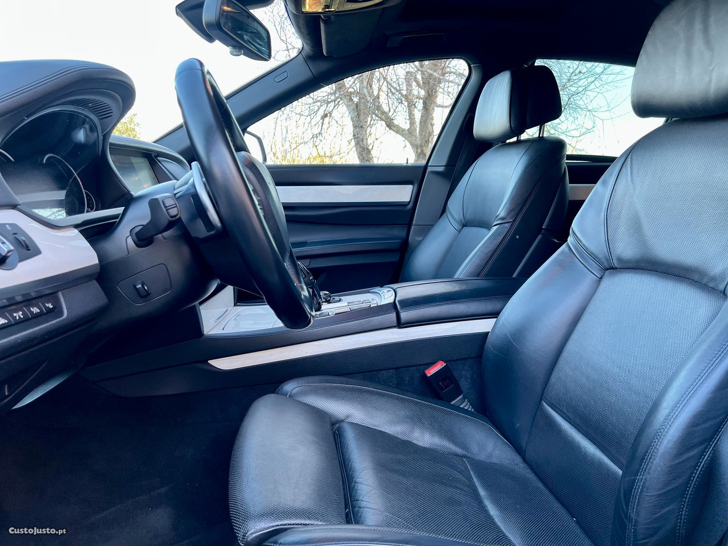 BMW 750 d XDrive M Sport — fotografia 7