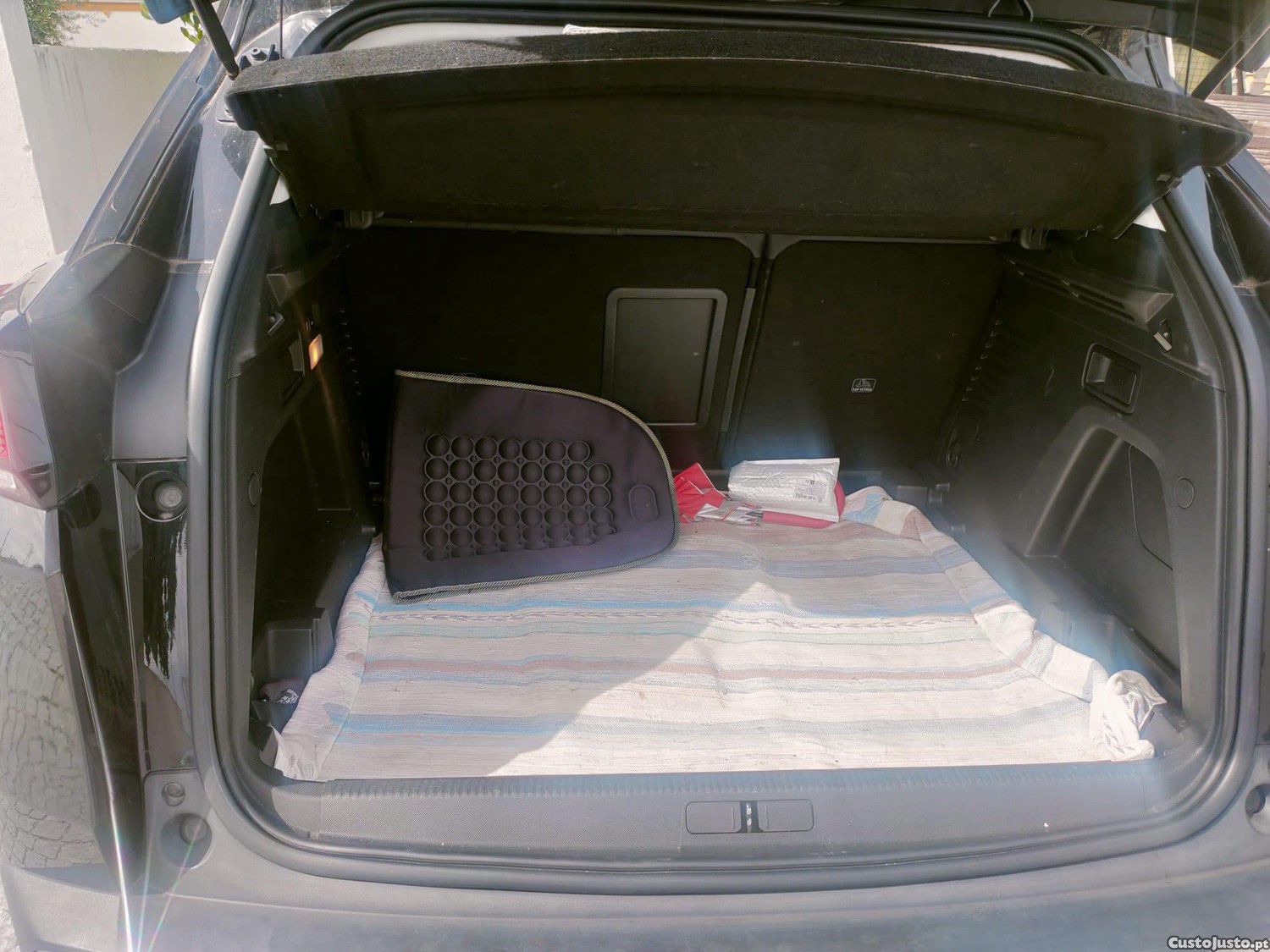 Peugeot 3008 Allure 1.5 — fotografia 3