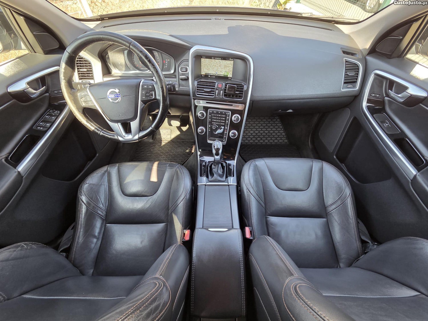 Volvo XC 60 D4190cv Automático — fotografia 6
