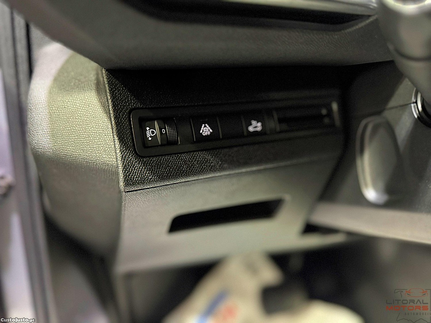 Peugeot 3008 1.2 PureTech Allure Pack EAT8 — fotografia 7