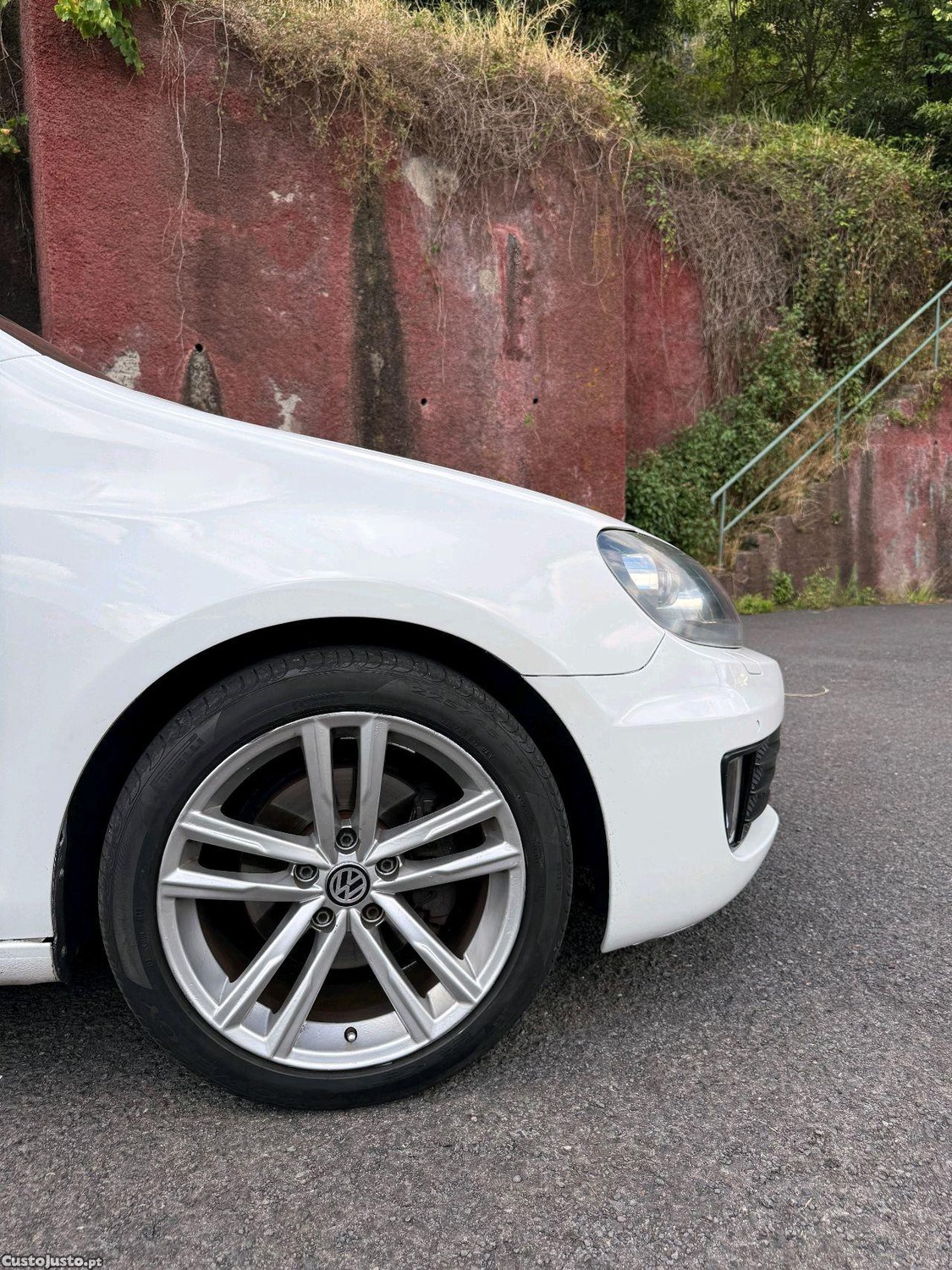 Volkswagen Golf 2.0 TDi Highline — fotografia 5