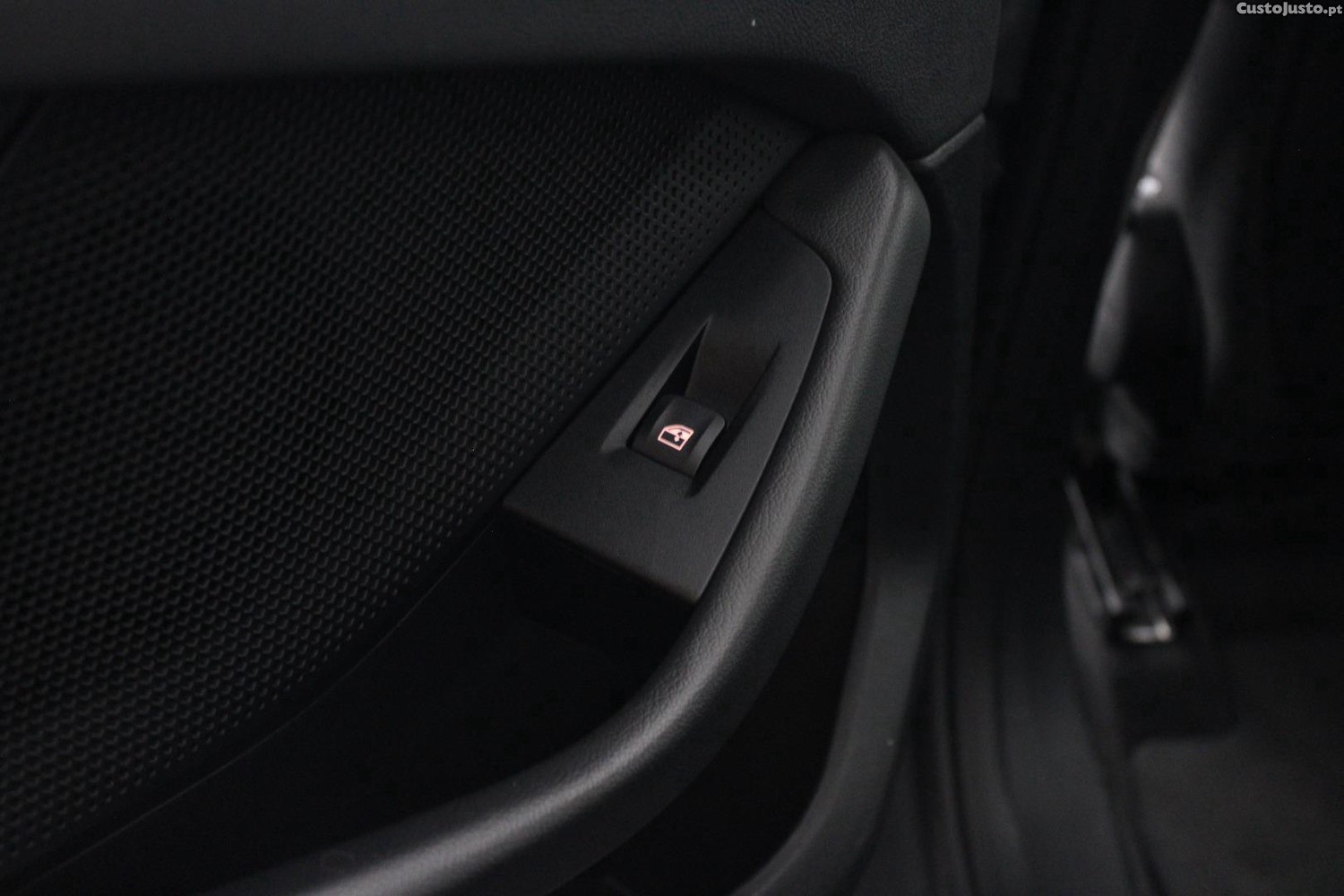 BMW 116 D CORPORATE (AUTO) — fotografia 10