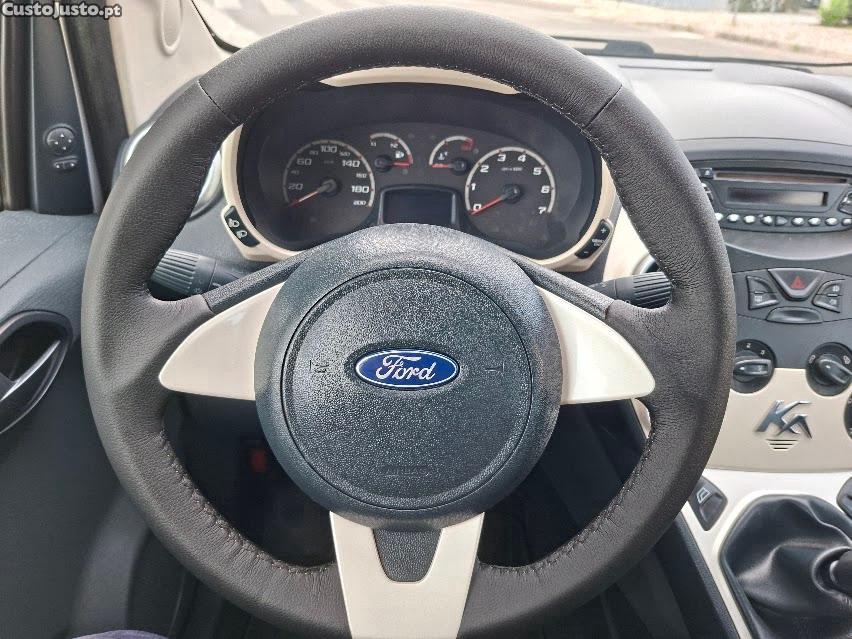 Ford KA 1.3 TDCi Titanium — fotografia 3