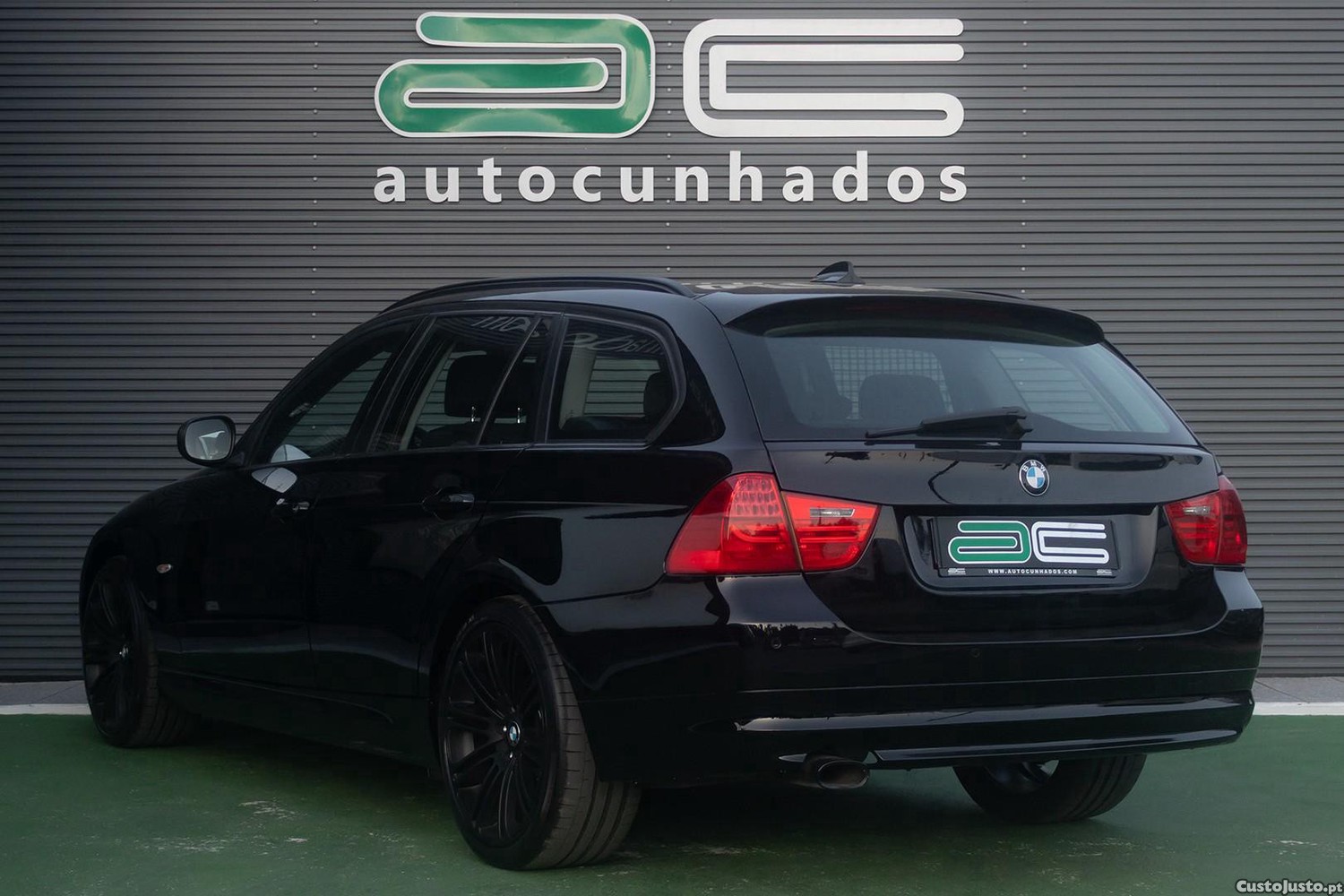 BMW 320 d Touring EfficientDynamics — fotografia 22