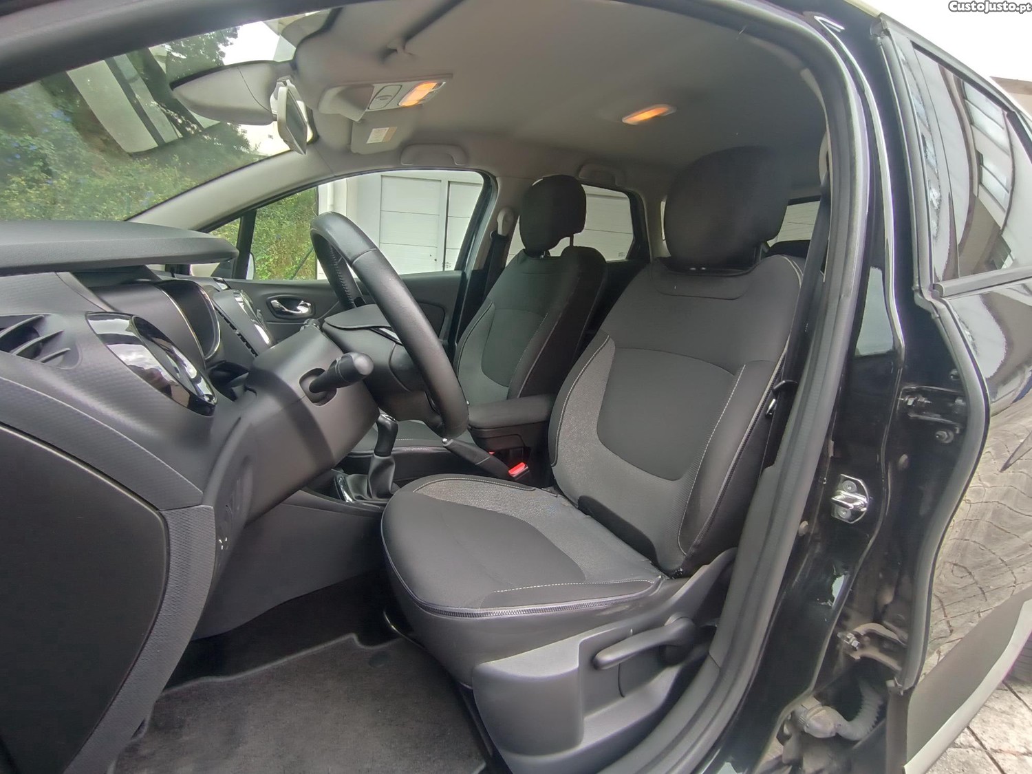Renault Captur 1.5 DCI EXCLUSIVE NACIONAL — fotografia 6