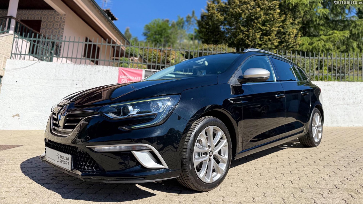 Renault Mégane Sport Tourer 1.5 dCi GT Line — fotografia 11