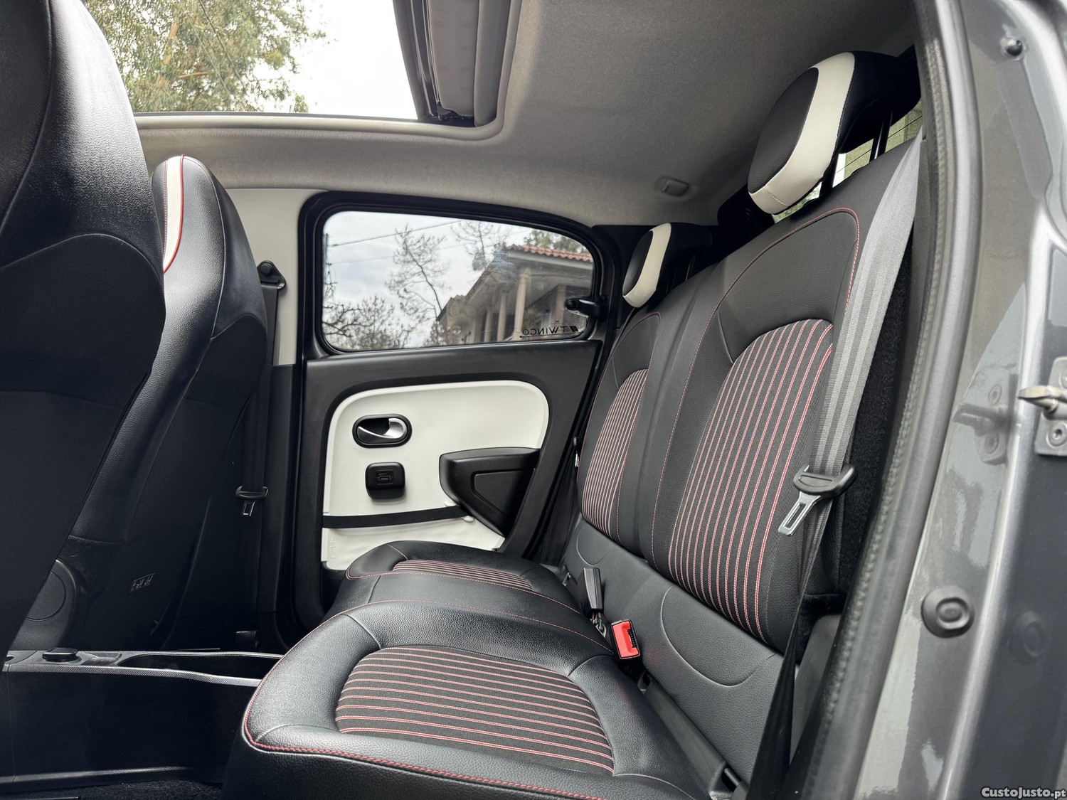 Renault Twingo Le Cop Sportif 0.9 turbo 90cv Cabrio — fotografia 3