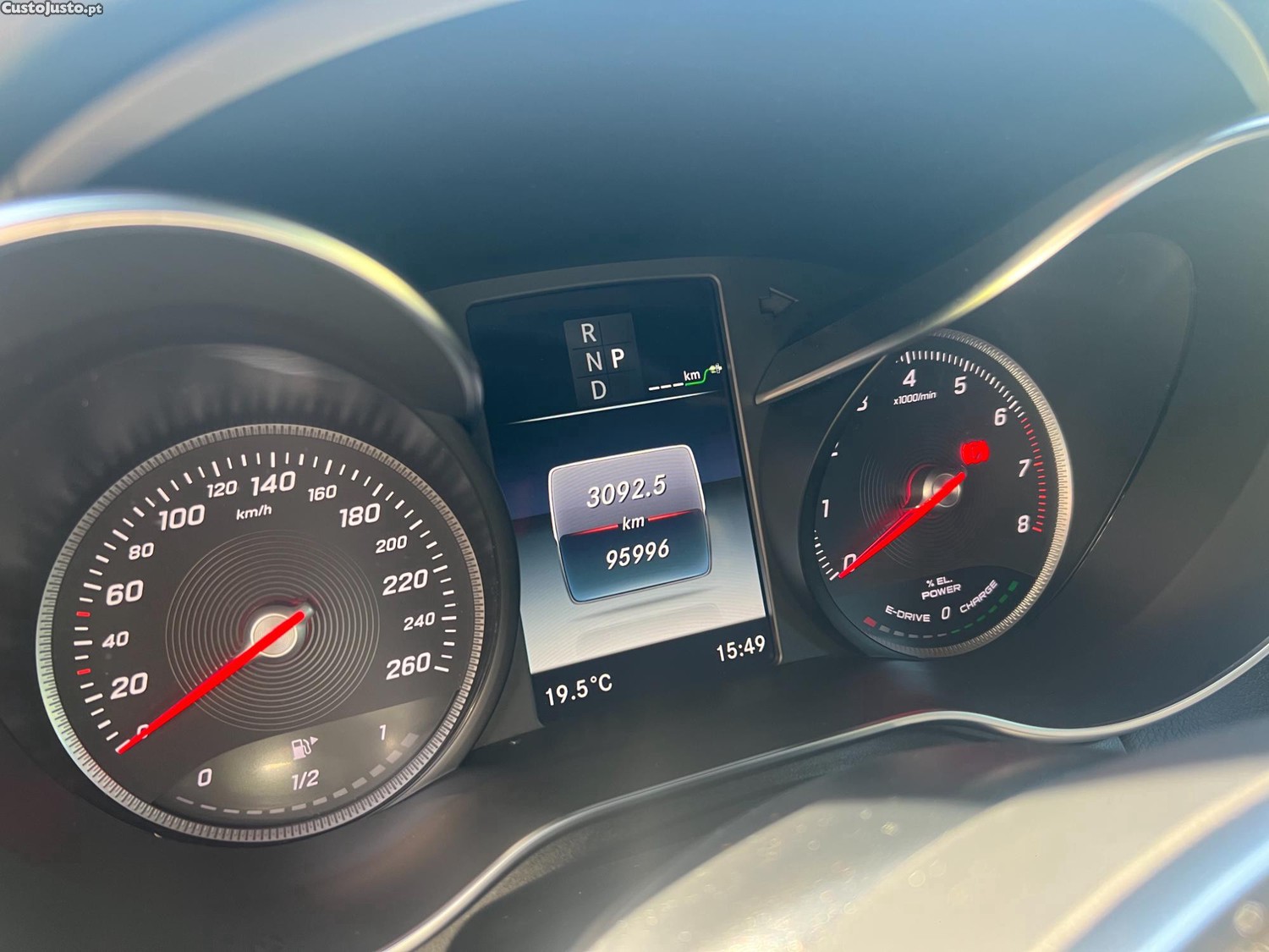 Mercedes-Benz GLC 350 4Matic Coupé AMG — fotografia 3