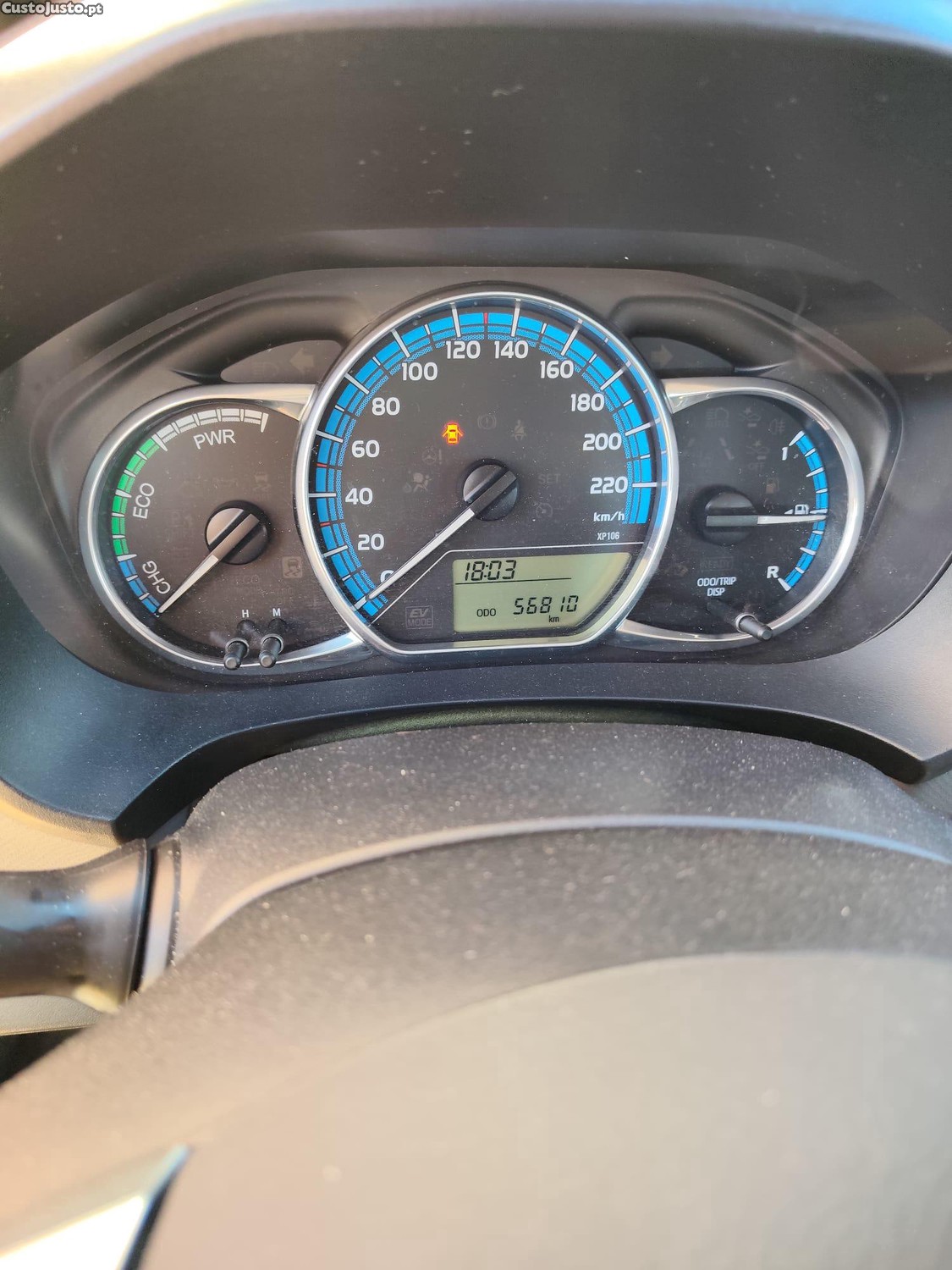 Toyota Yaris Hybrid — photo 5