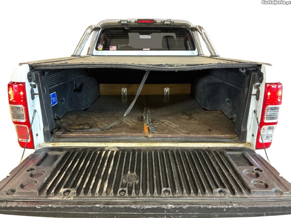 Ford Ranger 2.2 TDCi XLT 4WD — fotografia 4