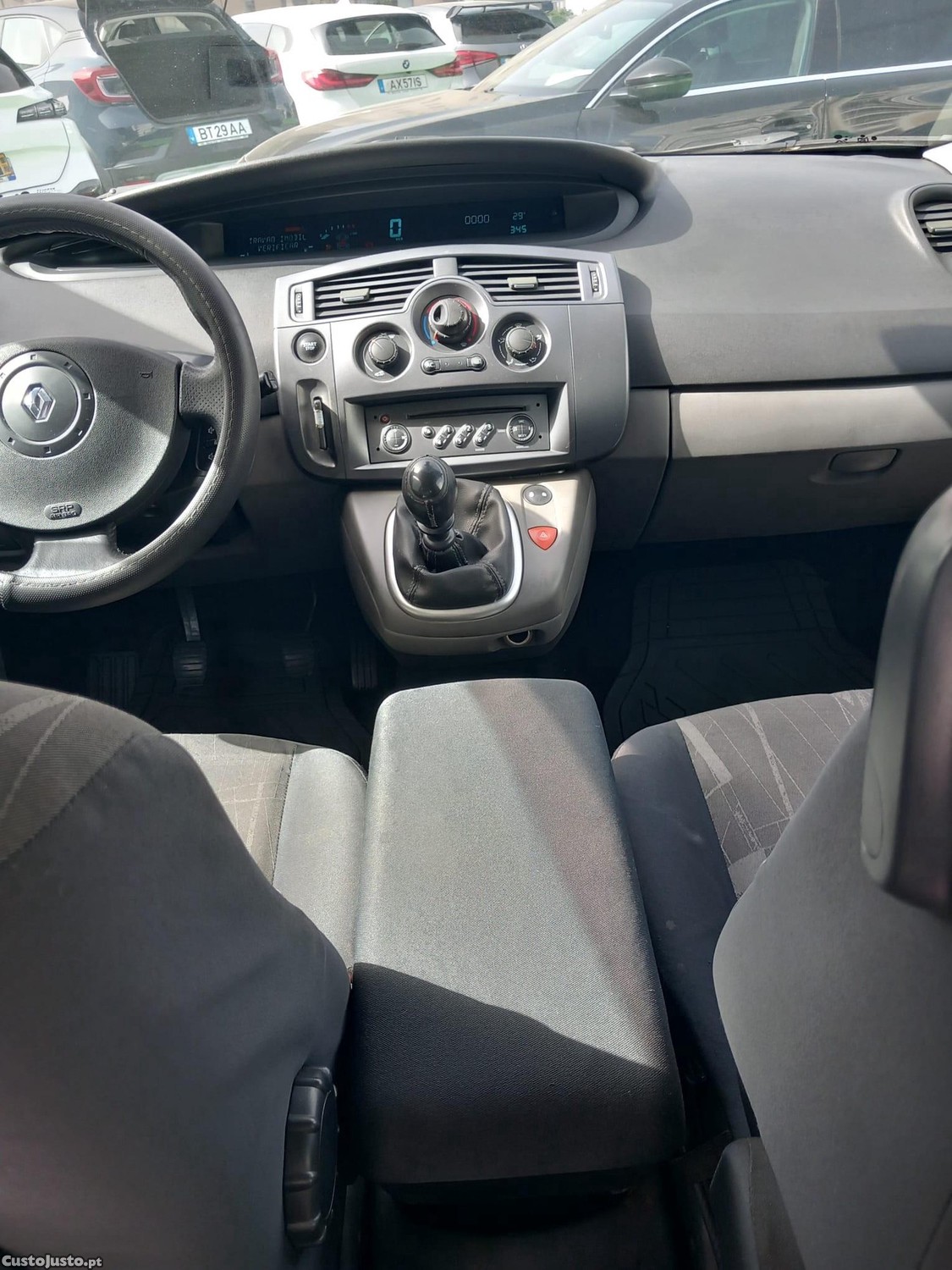 Renault Scénic 1.5 dCi Confort — fotografia 5