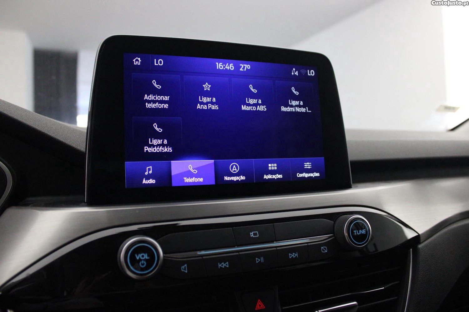 Ford Kuga 2.5 P-HEV TITANIUM (AUTO) — fotografia 18