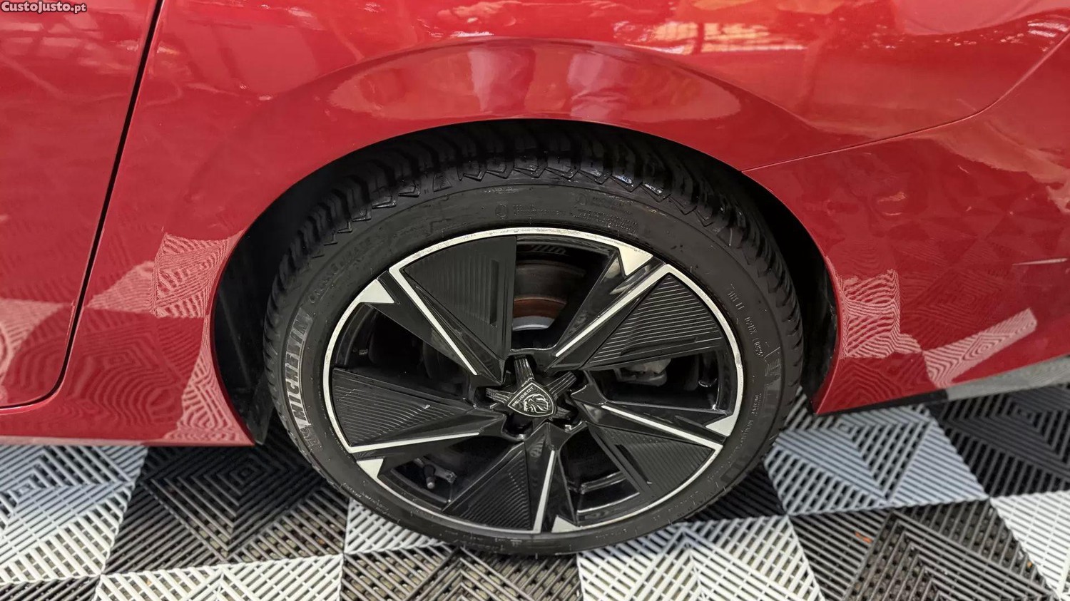 Peugeot e-308 54 kwh allure — fotografia 16