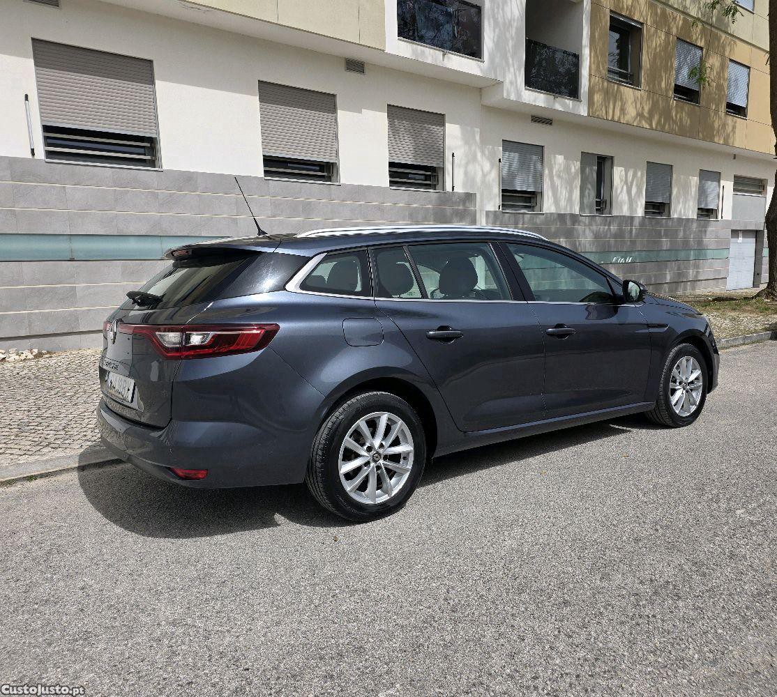 Renault Mégane 1.5 dci Automático — fotografia 10