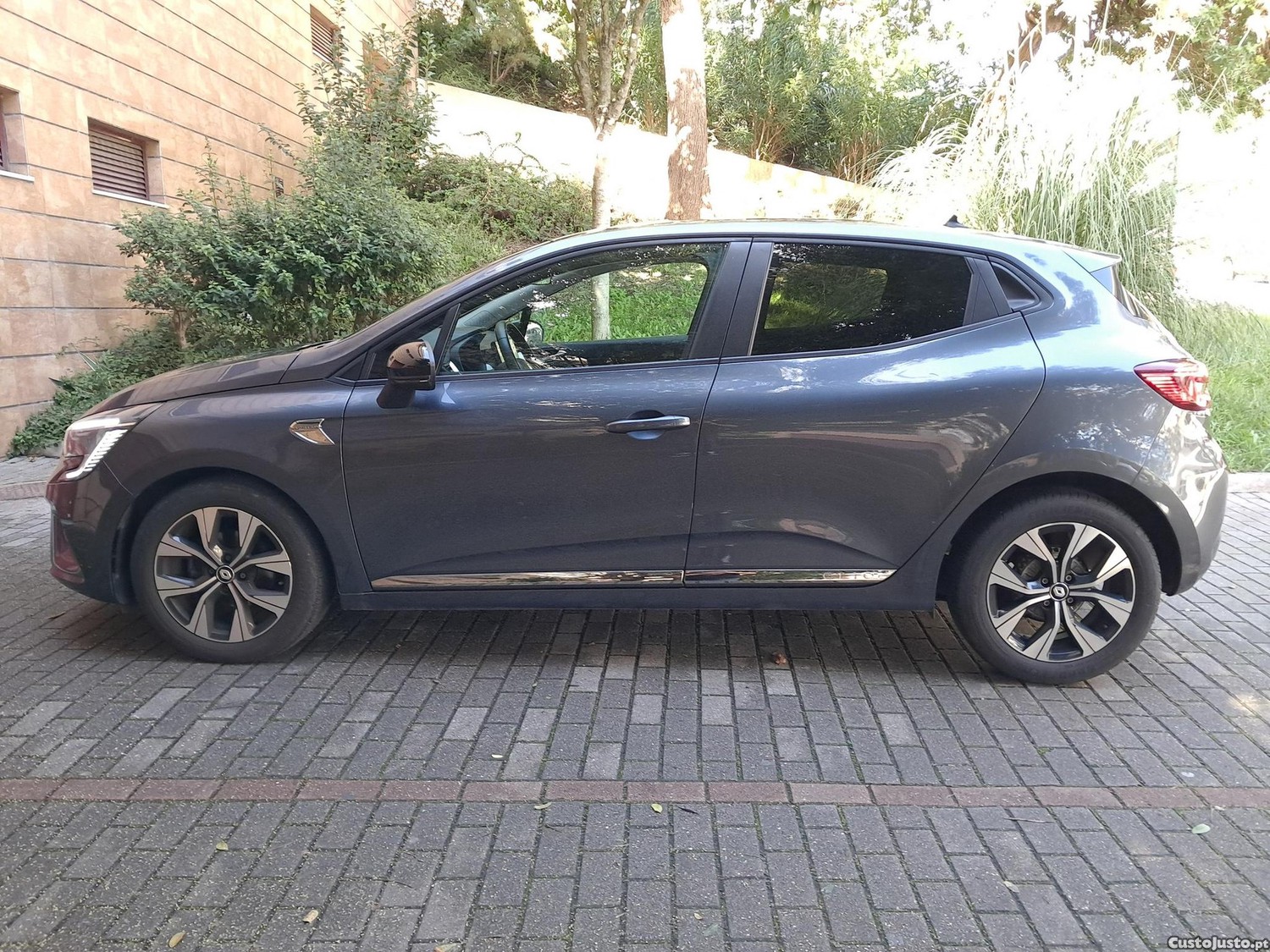 Renault Clio 1.0 TCe Intens — fotografia 16