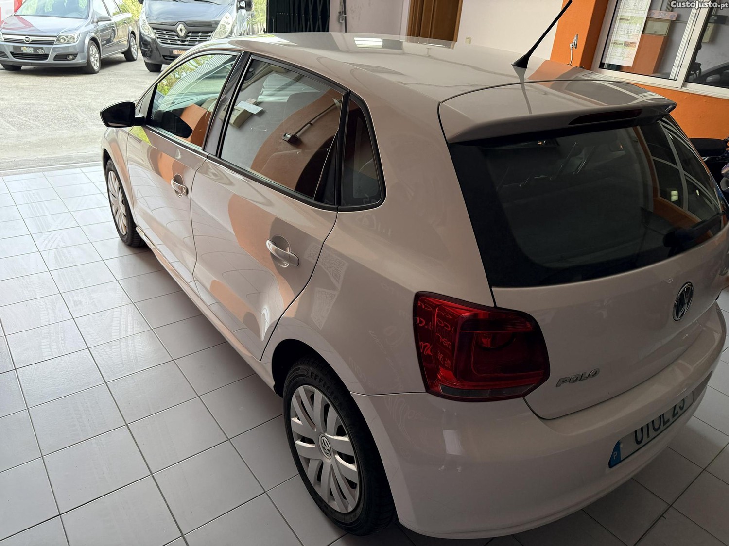 Volkswagen Polo 1.2 TDI — fotografia 9