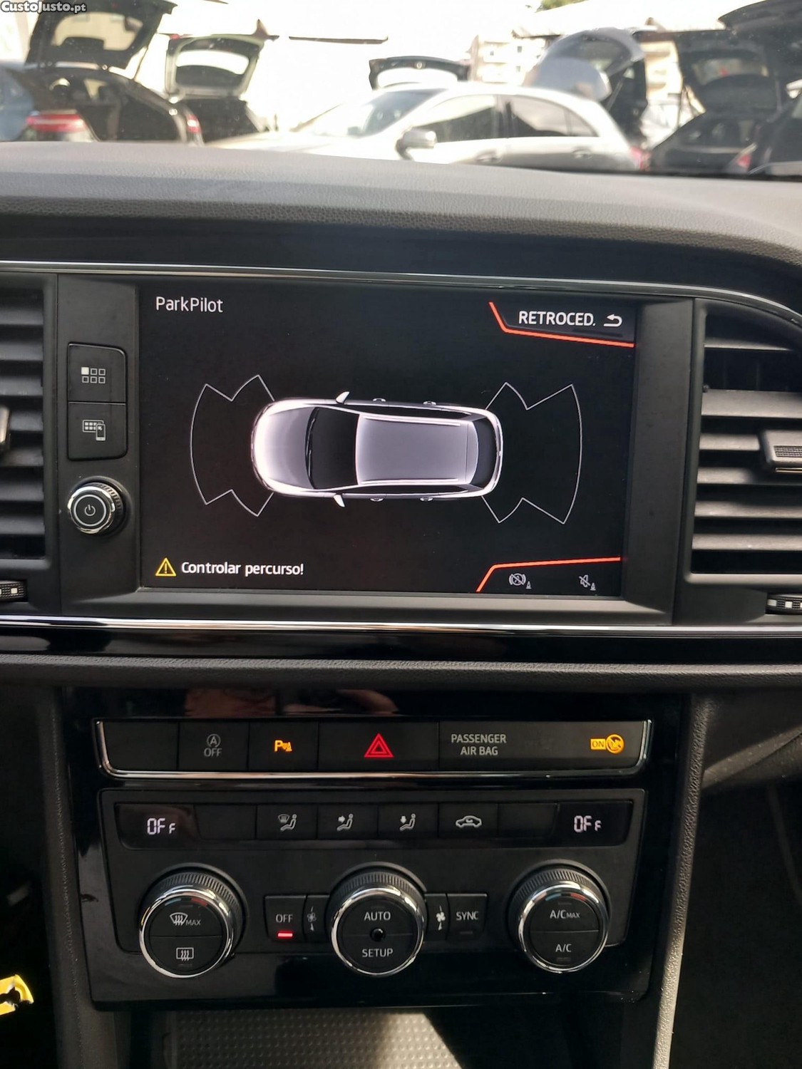 SEAT Leon 1.6 TDI FR S/S — fotografia 2